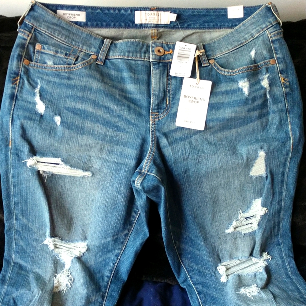 NWT Torrid Boyfriend Crop Size 14